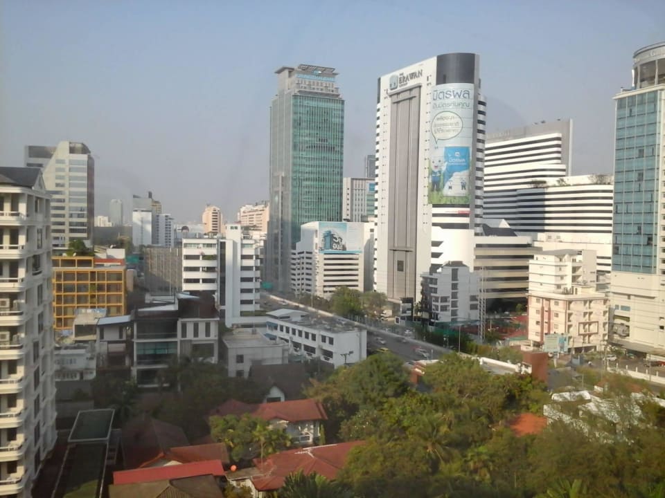 ....aus dem 10.Stock,der Blick auf Bangkok Radisson Hotel Chateau de Bangkok