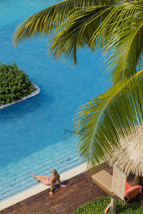 Pool JOIA Rose Hall by Iberostar