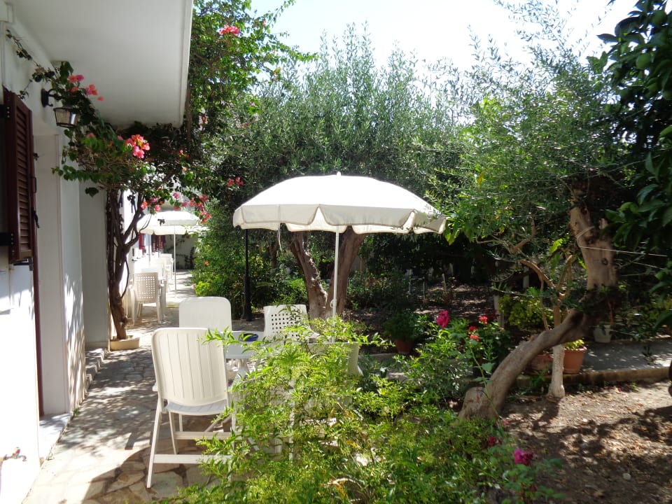Gartenanlage Katerina Apartments