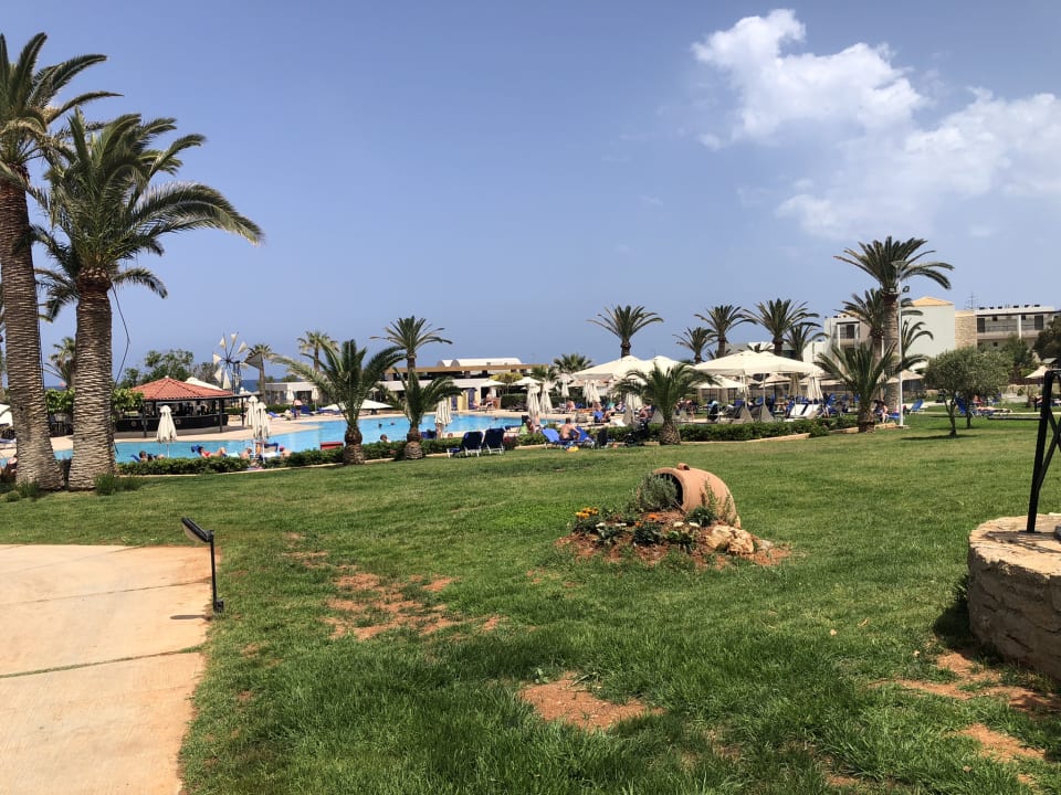 Pool Anissa Beach & Village