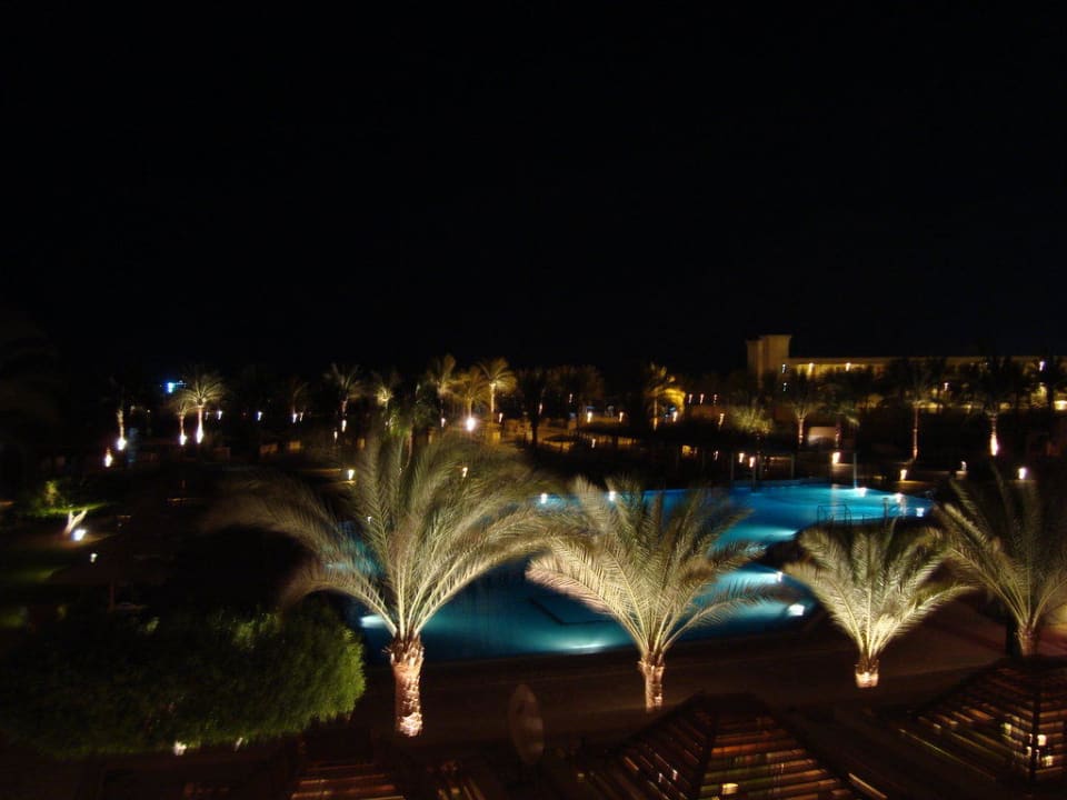 Uitzicht in de avond Continental Hotel Hurghada