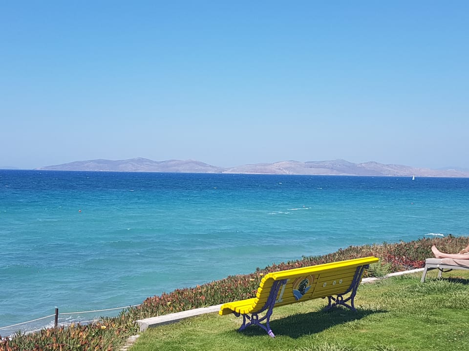 Strand Neptune Luxury Resort