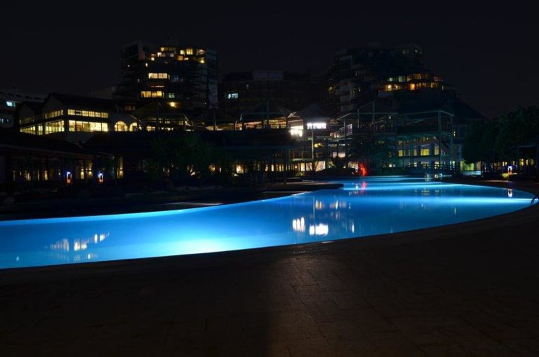 20 °C im Februar Limak Lara Deluxe Hotel & Resort