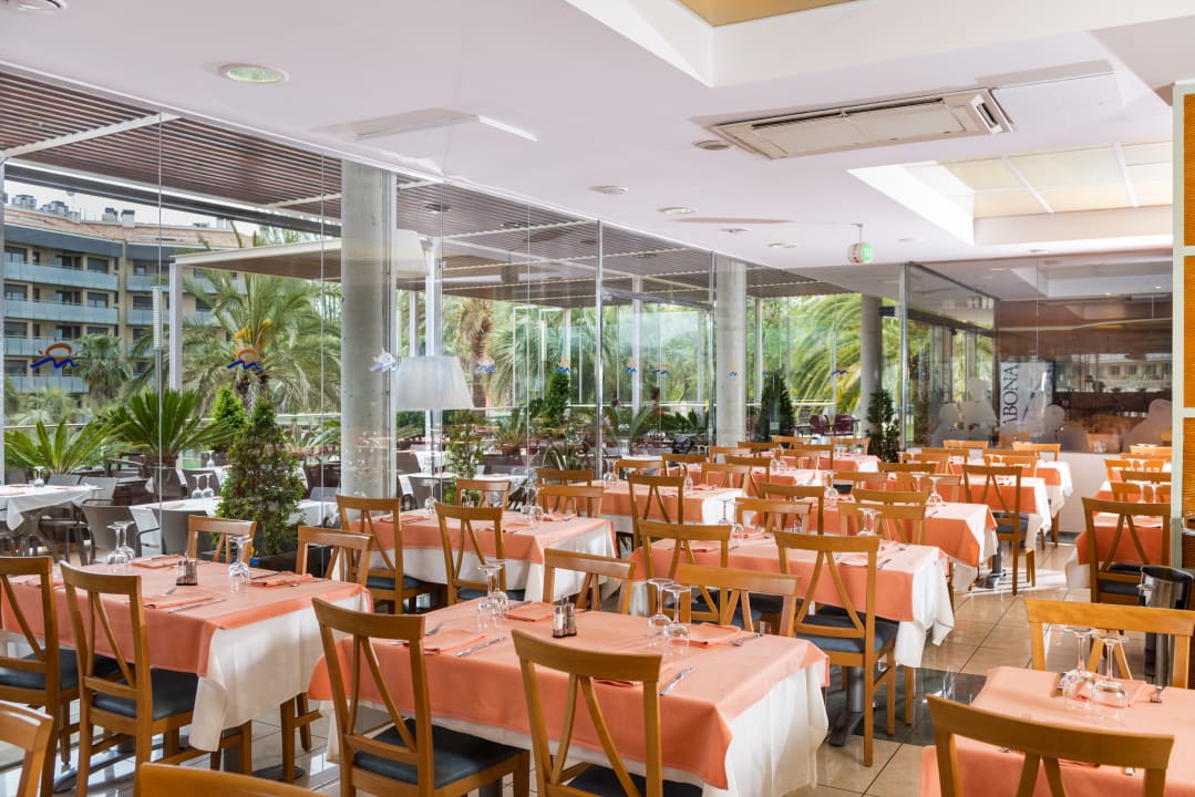 Gastro Costa Encantada Resort & Suites