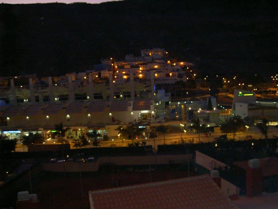 Blick vom Balkon bei Nacht Apartamentos Cordial Mogán Valle