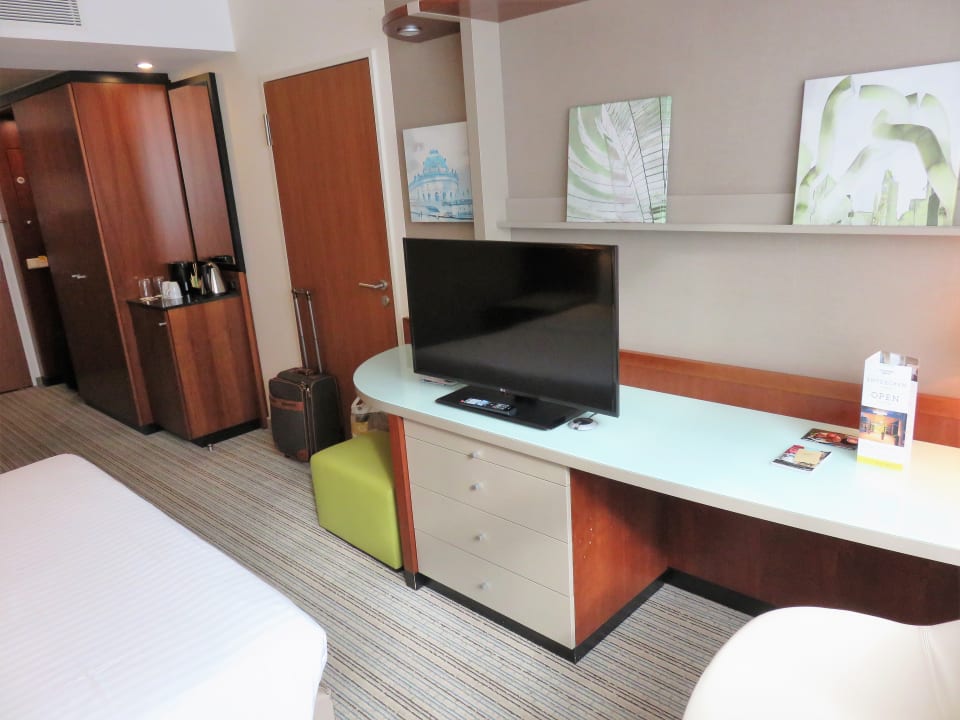 Zimmer Courtyard by Marriott Berlin City Center