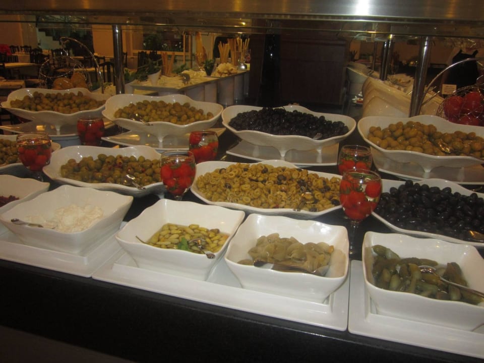 Olivenbüffet Ma Biche Kemer by Werde Hotels