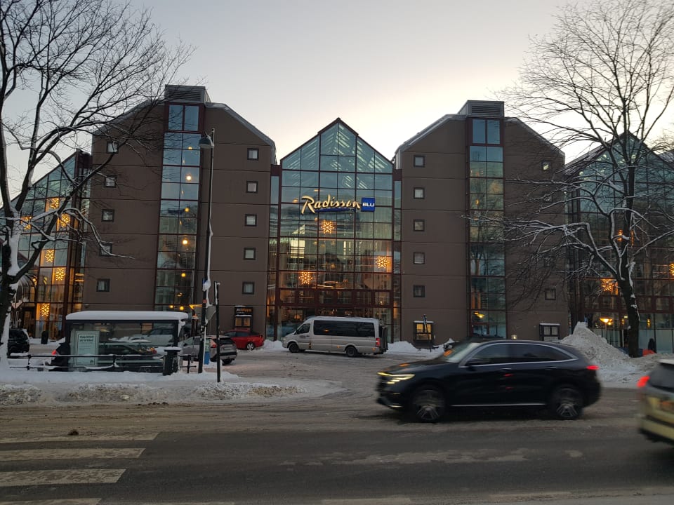 Außenansicht Radisson Blu Royal Garden Hotel