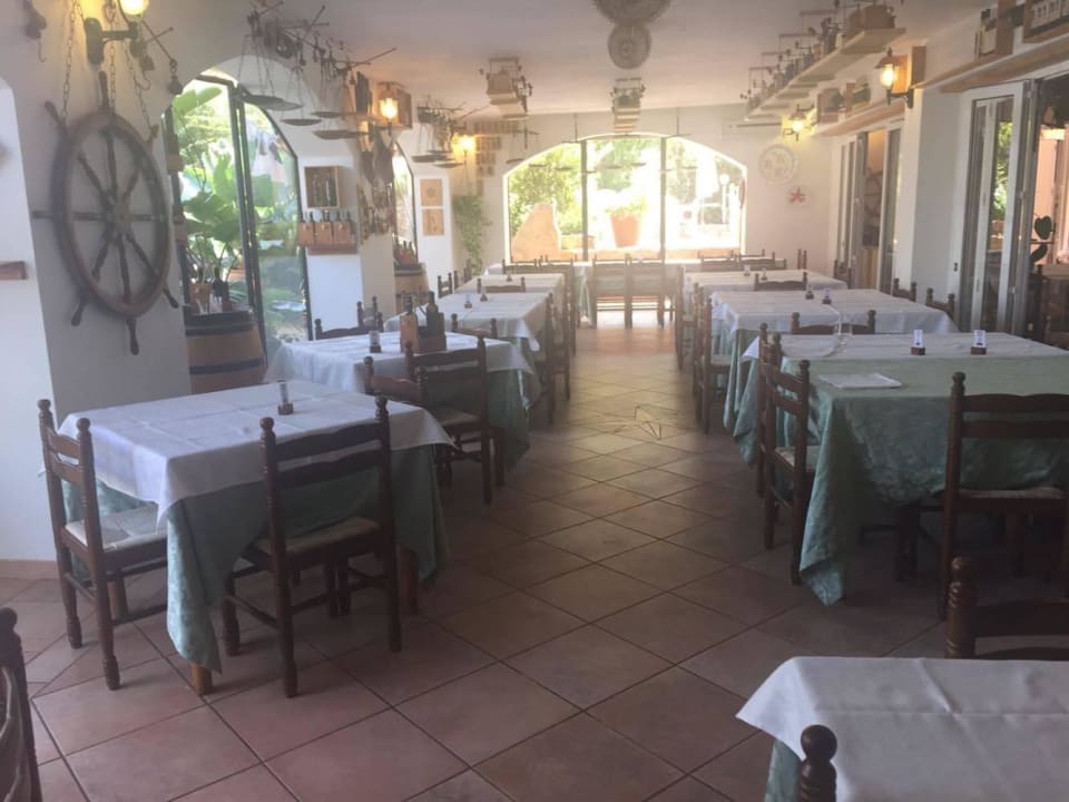 Restaurant Aparthotel Domus De Janas Sul Mare