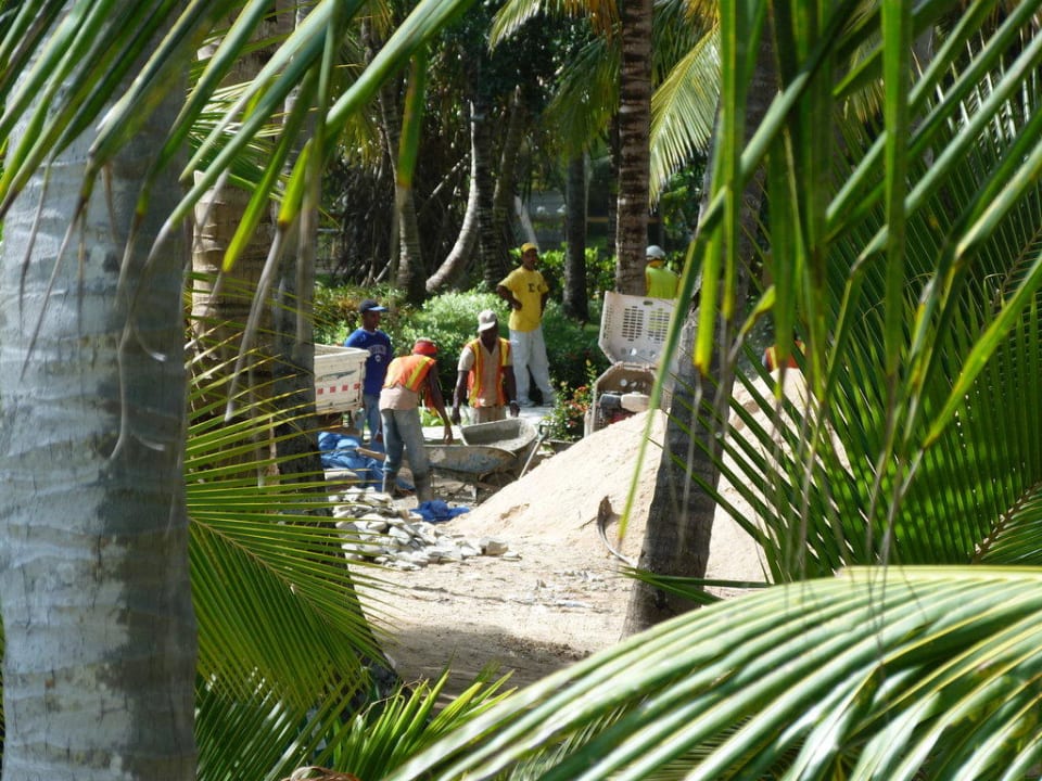 Bauarbeiten im Nachbarhotel Occidental Punta Cana
