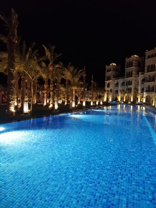 Pool Siva Grand Marina