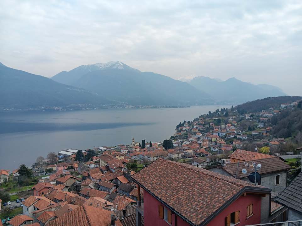 Ausblick Amazing Lake View Apartment with Pool and 2 Terraces, Modern Urio, by STAYHERE-LAKECOMO