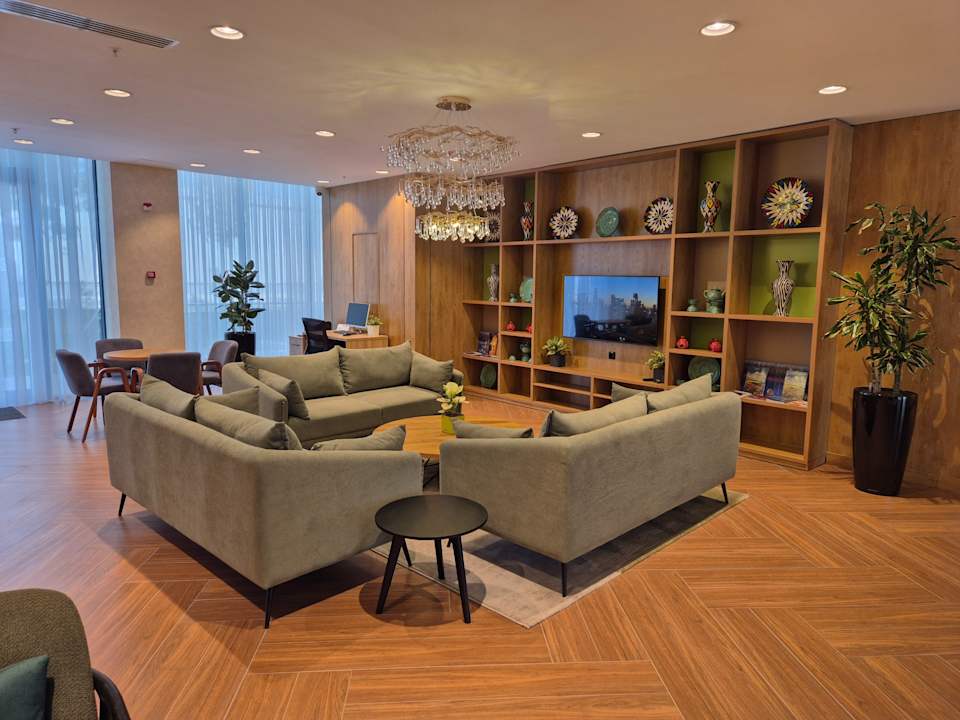 Lobby Hilton Garden Inn Termez Airitom