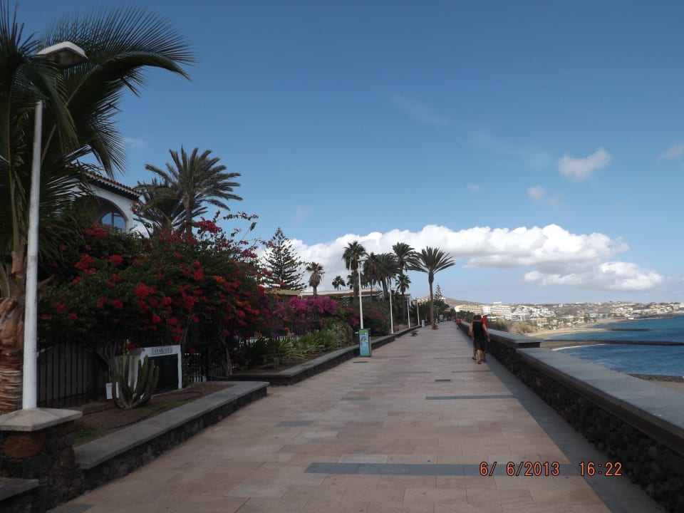 Strandpromenade allsun Hotel Lucana