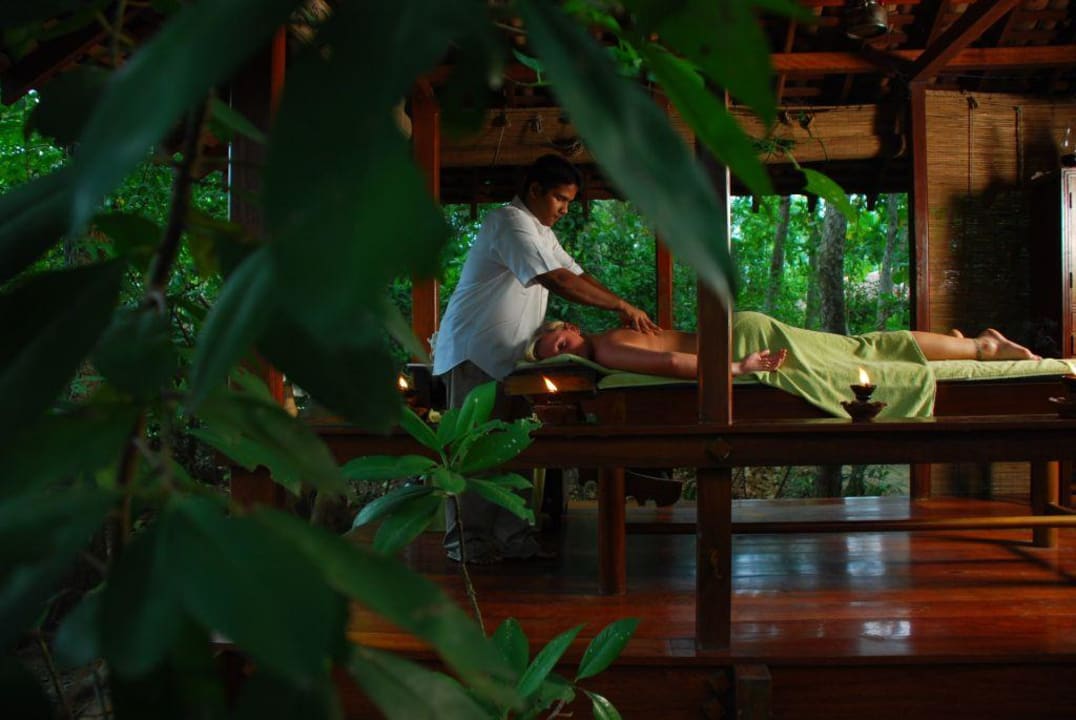 A Massage Among The Trees Hotel Jetwing Tropical Villas