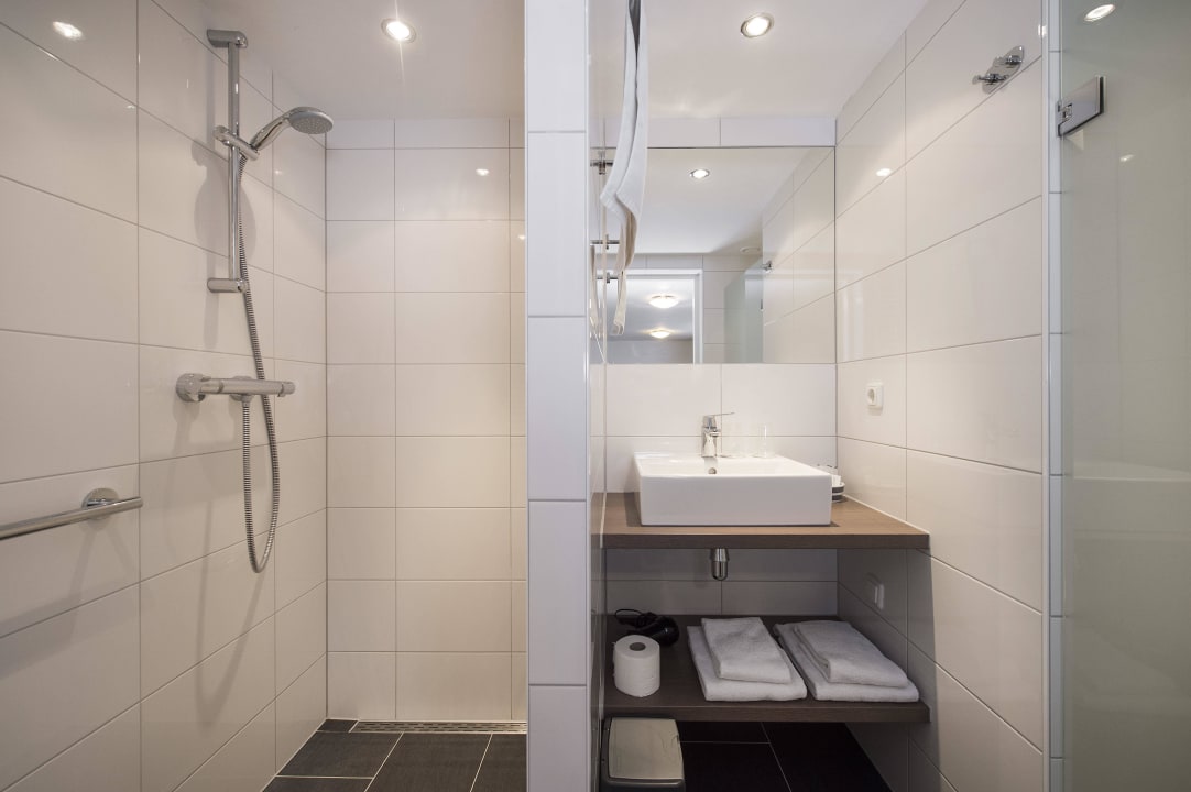 Dusche, Toilette Hotel in den Hoof