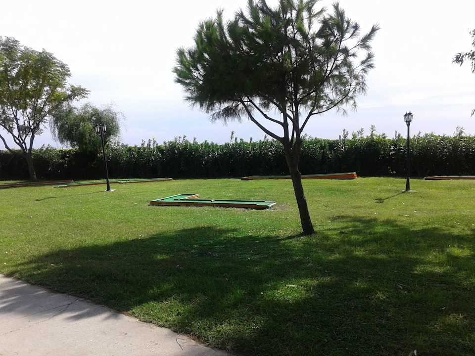 Минигольф Limak Limra Hotel & Resort