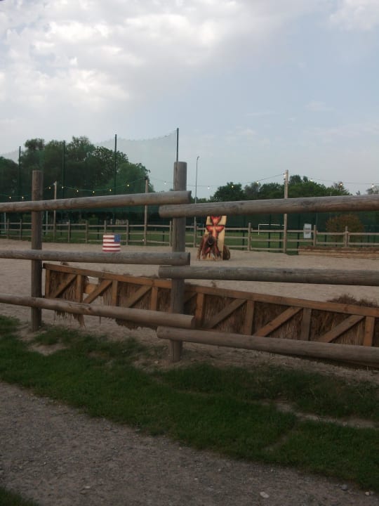 Fläche wo die Indianershow stattfand Tipi Town Europa-Park