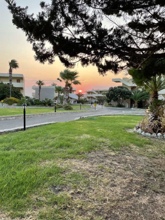 Gartenanlage Hotel Kalithea Horizon Royal