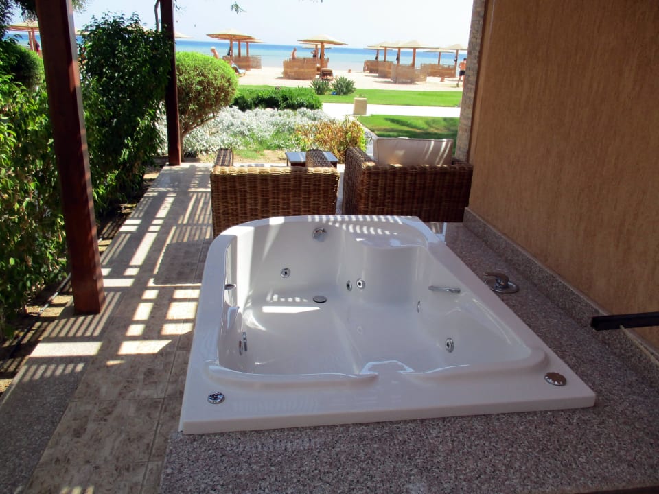 Jacuzzi zum Beach Bungalow Shams Prestige Abu Soma-Adults Only