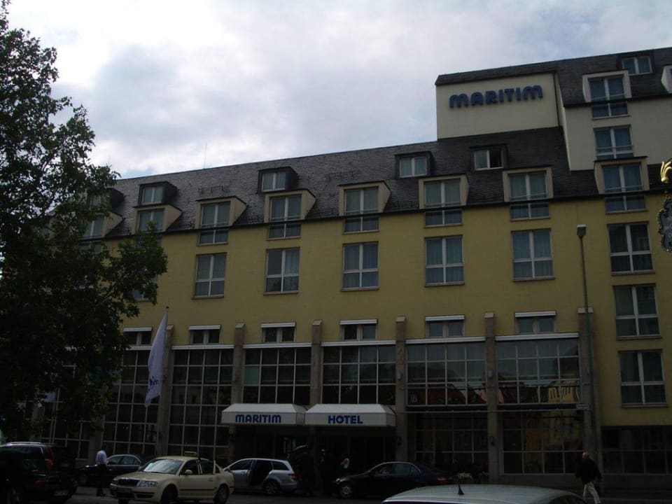 Front des Maritim Würzburg Maritim Hotel Würzburg
