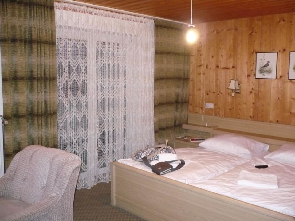 Zimmer im 80er-Look Hotel Bergland-Hof