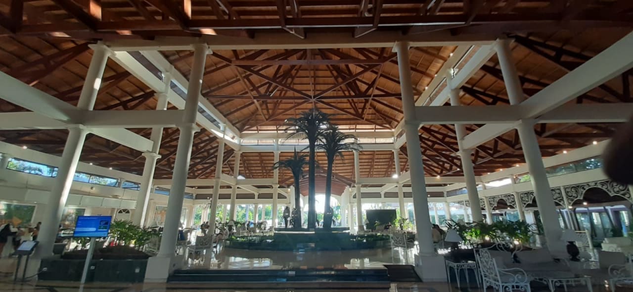 Lobby Bahia Principe Luxury Esmeralda