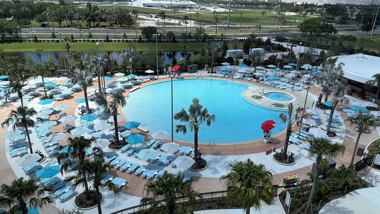 Pool Universal Terra Luna Resort