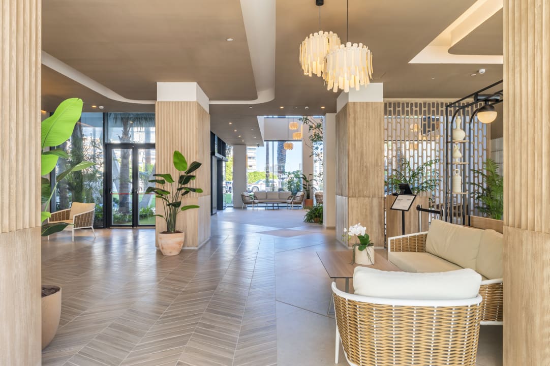 Lobby Port Hotel Alicante City & Beach