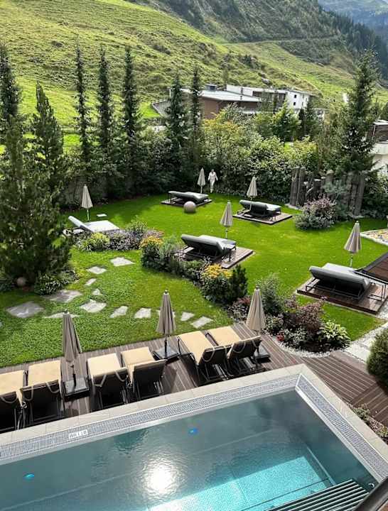 Gartenanlage Hotel Alpenhof
