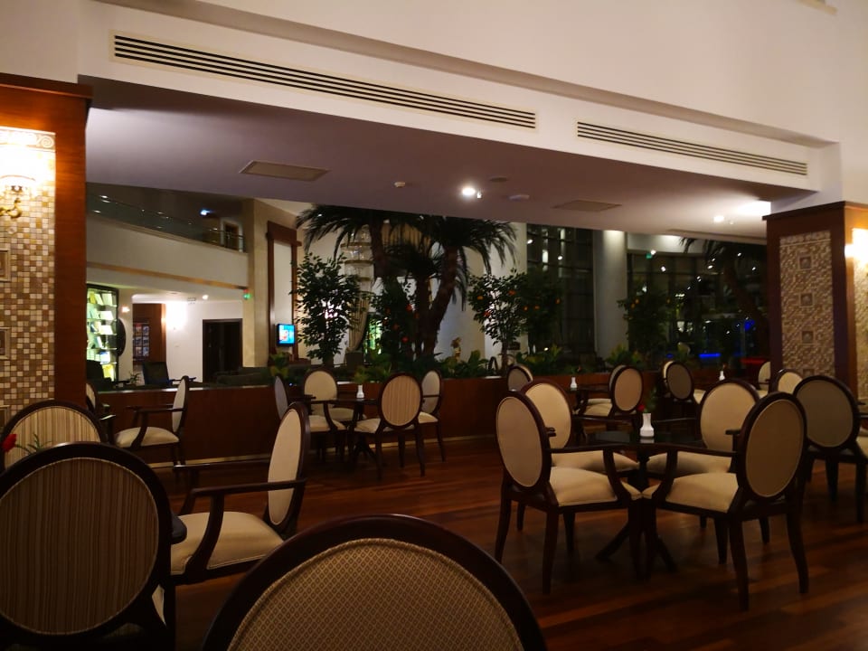 Lobby Saphir Resort & Spa