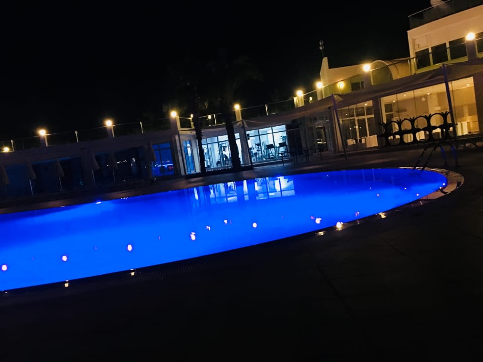 Pool Ramada Residences By Wyndham Bozbuk