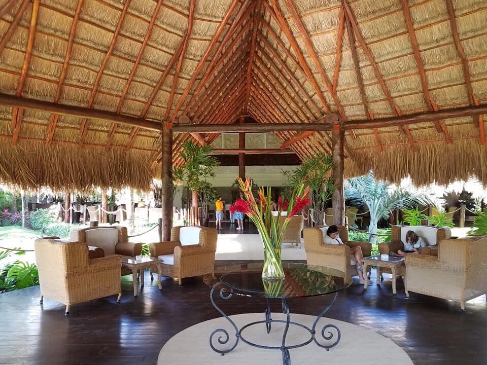 Lobby Akumal Bay Beach & Wellness Resort