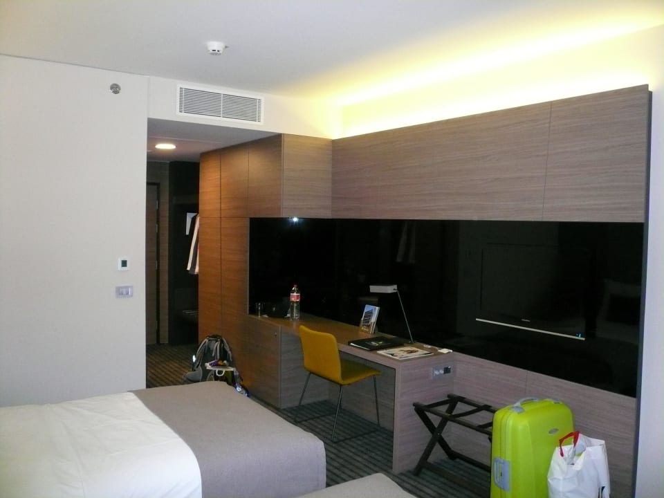 Modern Radisson Blu Plaza Hotel Ljubljana
