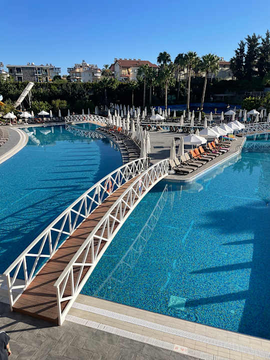 Pool Side Mare Resort & Spa