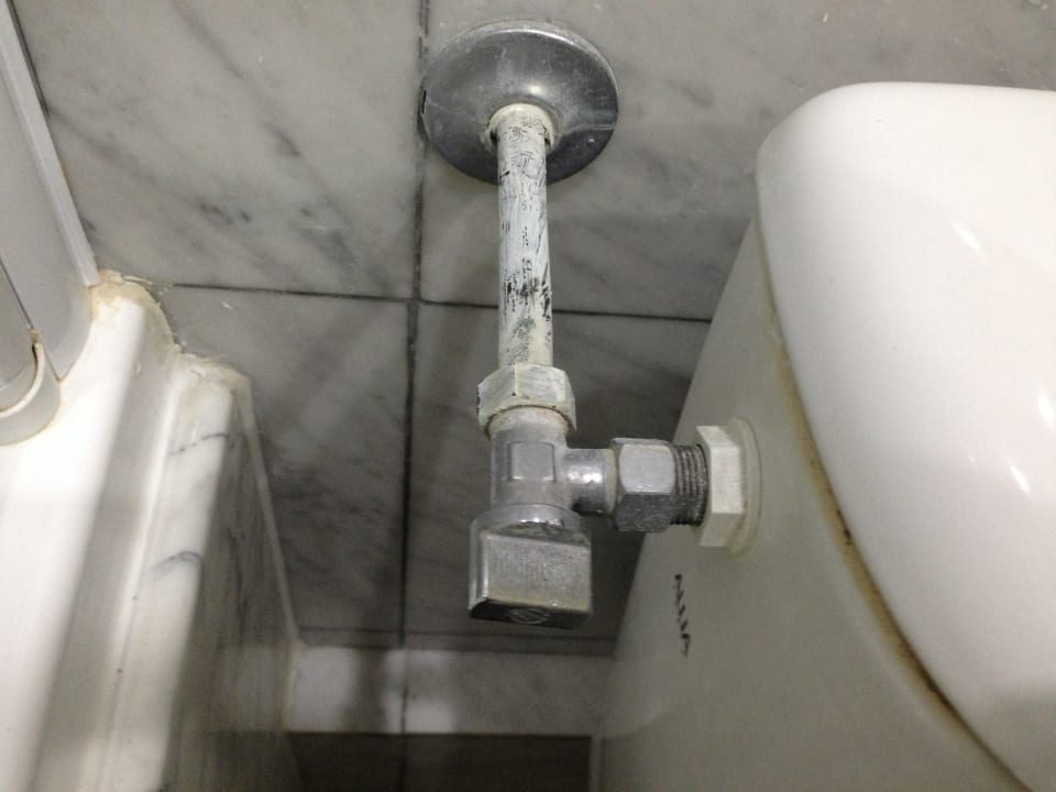 Das hat mit "deluxe" nichts zu tun. Hotel Kleber Champs Elysees Tour Eiffel Paris