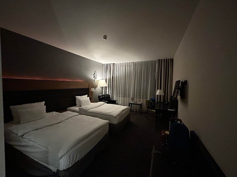 Zimmer Mövenpick Hotel Stuttgart Airport