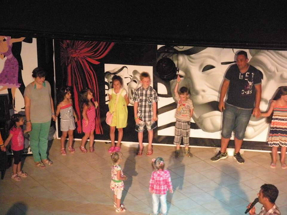 Детская вечерняя анимация Aska Bayview Resort