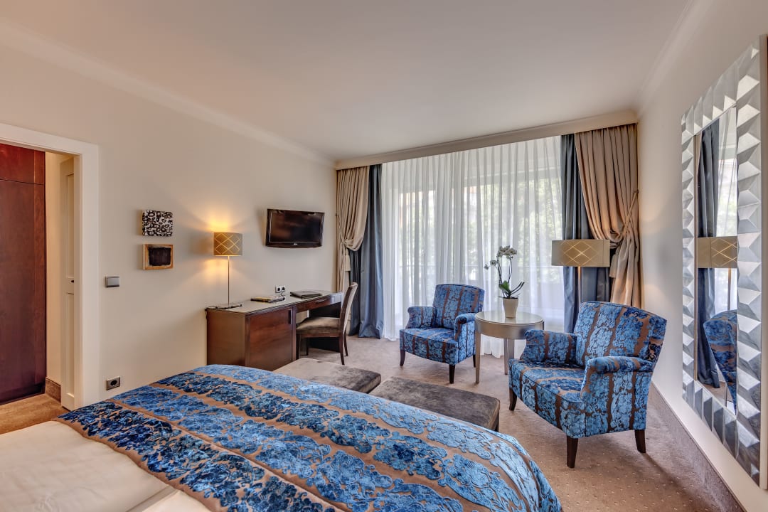 Zimmer Bernstein Villa Kastania