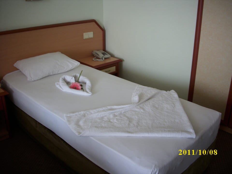 Liebevoll gemachte Betten Hotel Kleopatra Dreams Beach