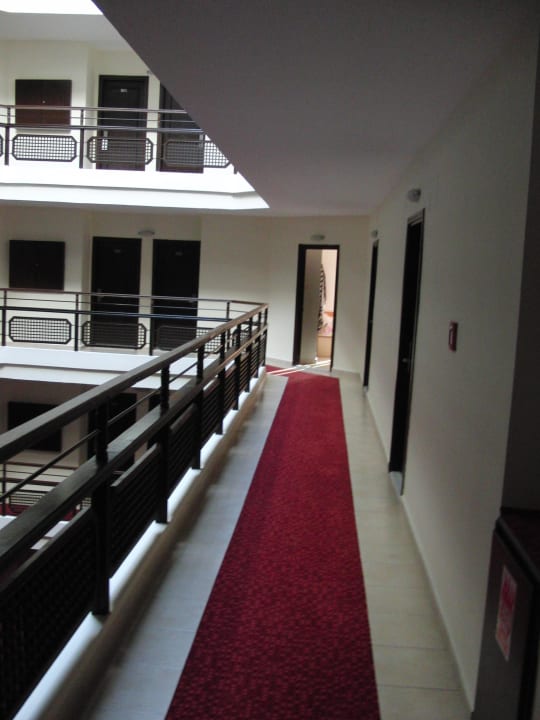 Weg in unser Zimmer  Incekum Su Hotel