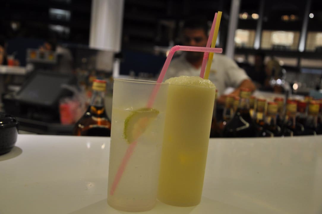 Poolbar "Fresh" Princess Andriana Resort & Spa