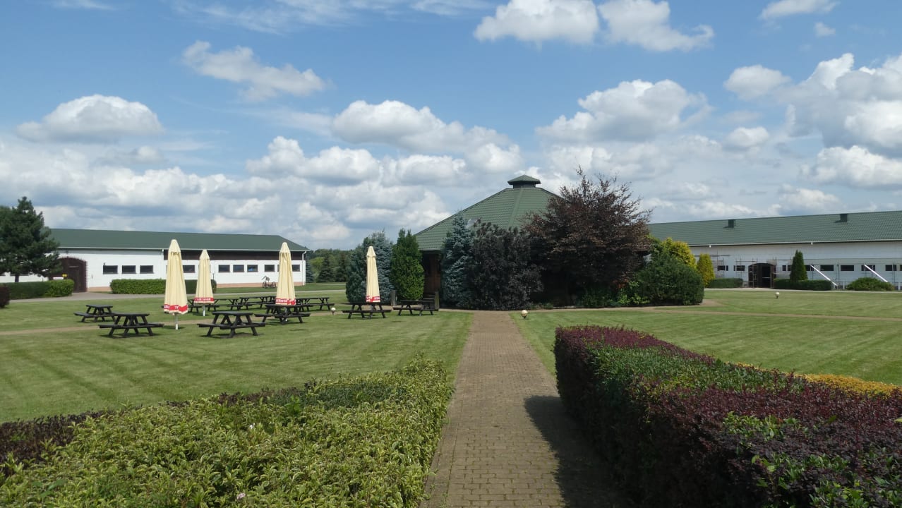 Außenansicht Hotel Sielanka nad Pilicą