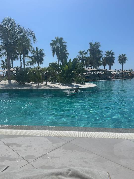 Pool Lago Hotel