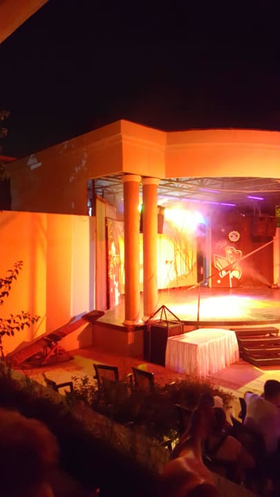 Arena der Shows Side Star Elegance