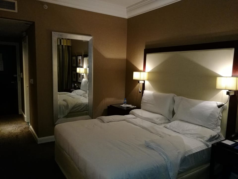 Zimmer 156 Mövenpick Grand Al Bustan Dubai