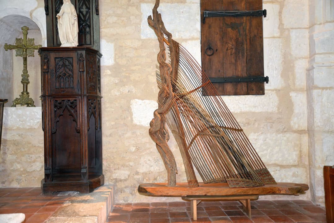 Kunstwerke in der Kappele Hapimag Resort Château de Chabenet