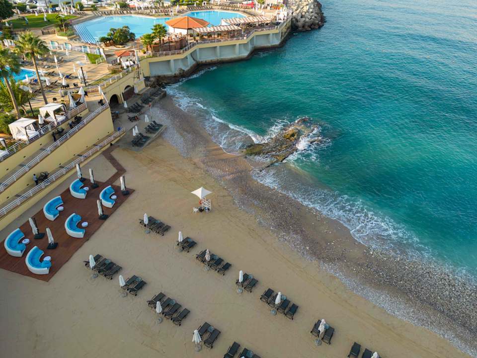 Strand Hotel Mövenpick Beirut