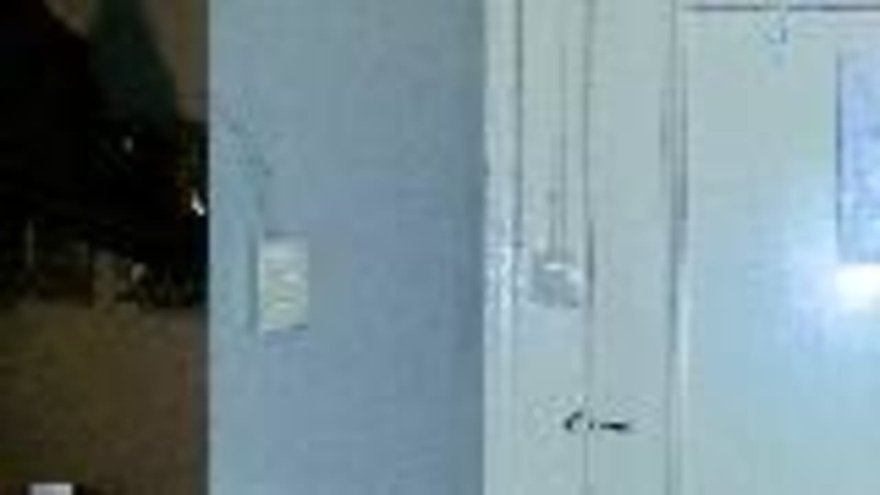 Elektroinstzallation und Türverschluss-ohne Worte Pension Warnsborn