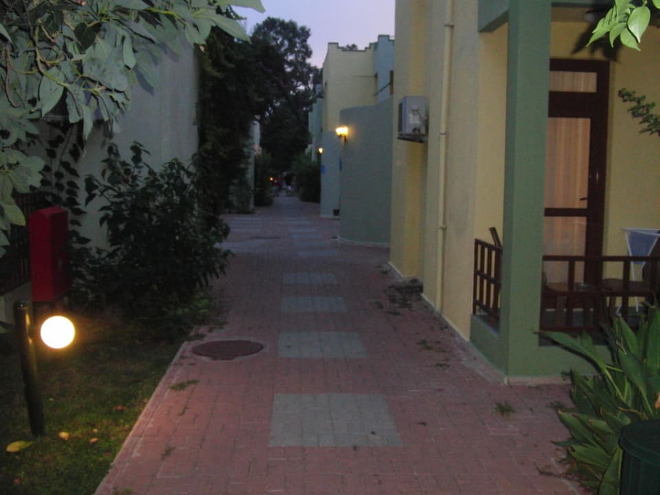 Die Wege VONRESORT Golden Beach